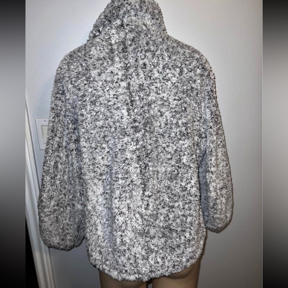 Lululemon Warm Restore Pullover Sherpa - Heathered White - Picture 6 of 8